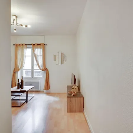 246 Naples Superb In *